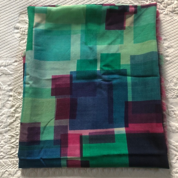 ✨As New✨Vibrant Geometric Print Square Tablecloth - Picture 7 of 7